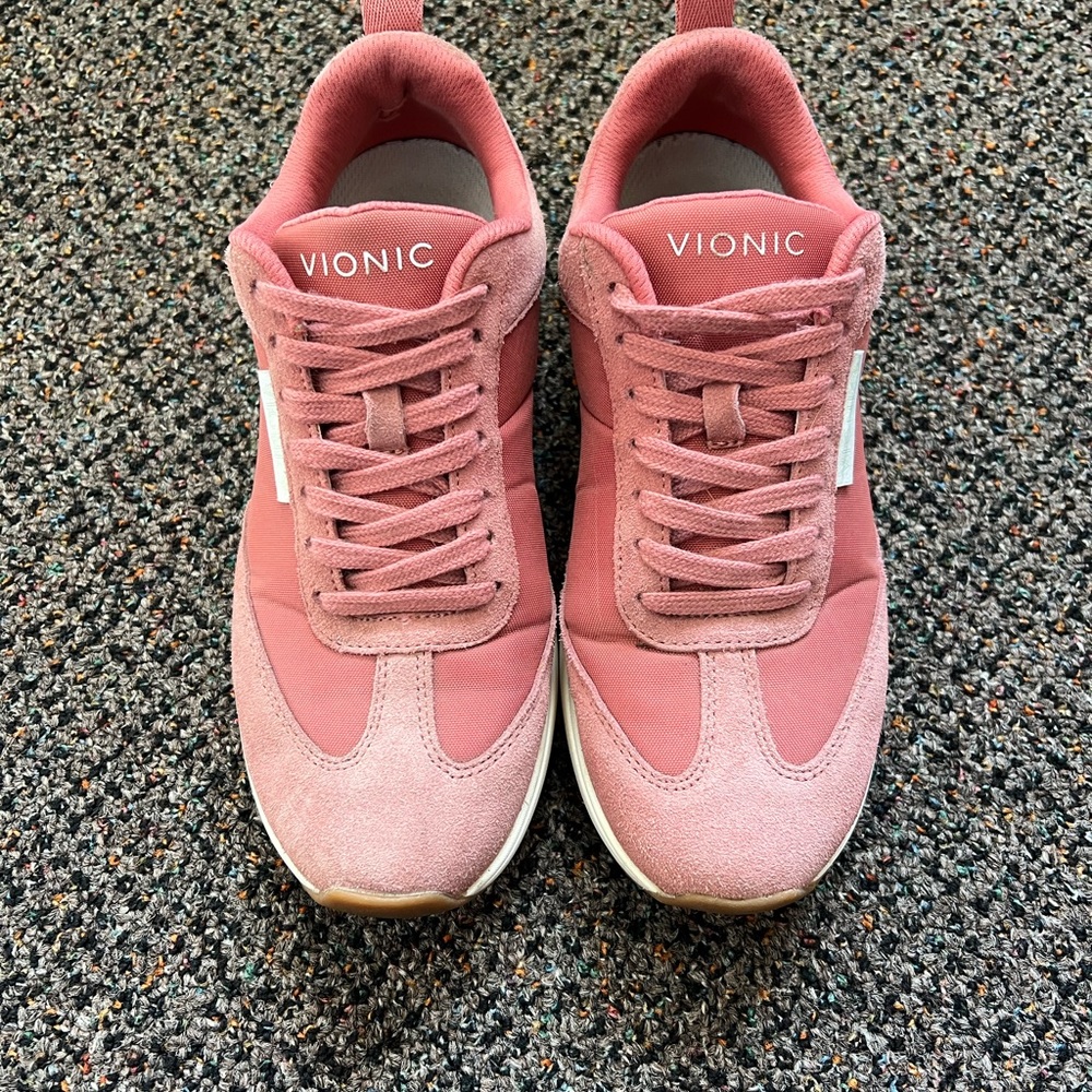 Vionic Women's Pink Sneakers